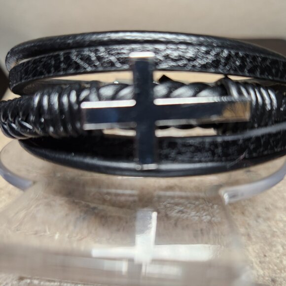 LEATHER 3 JOINED BRACELETS STAINLESS CLASP SILVER CROSS ADJUSTABLE UNISEX NWT - Picture 6 of 9